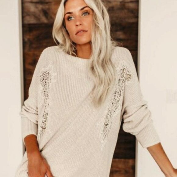 Vici | Rib knit cotton sweater with crochet - Picture 3 of 10